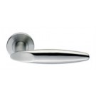 Sleek door handle SW19