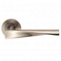 Eurospec SWL1122 Brema Solid Lever On Round Rose 