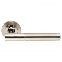 Eurospec Philadelphia SWL1194 Lever on Round Rose 